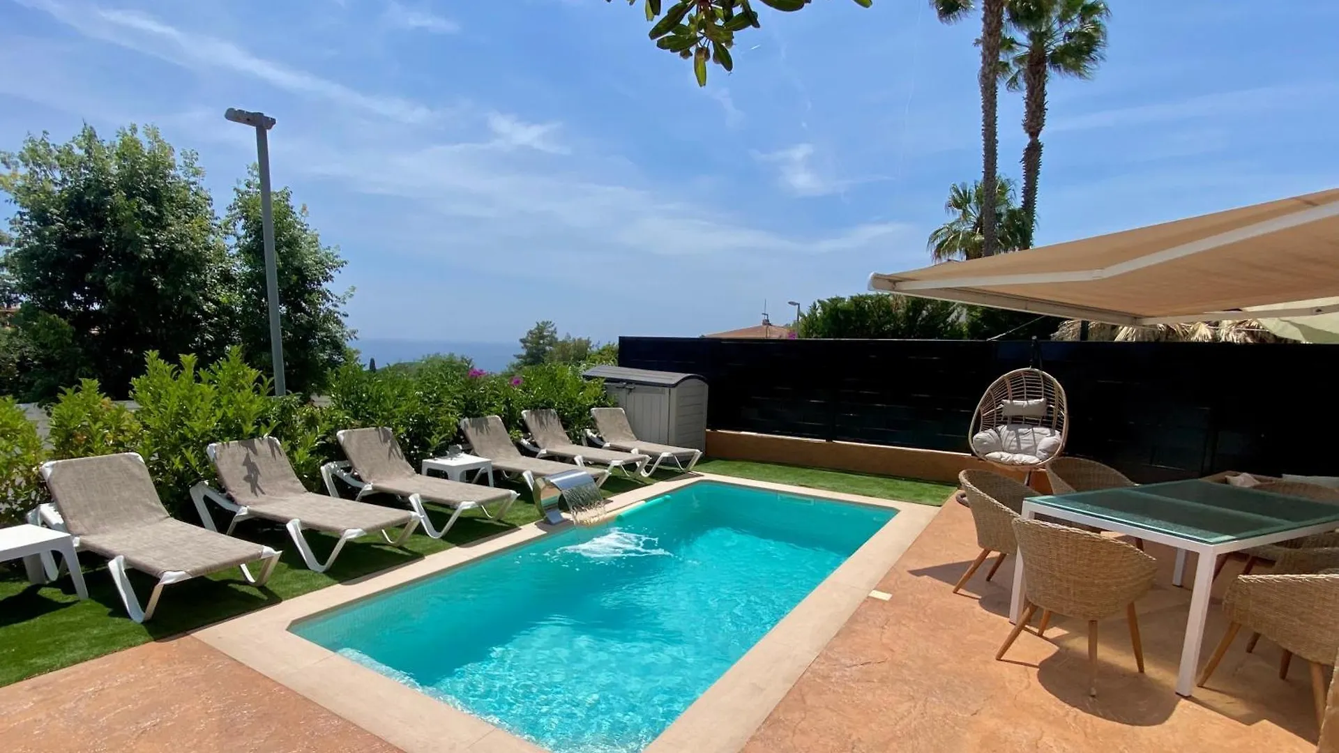 Duna House Lloret De Mar - Apartments With Views Of The Beach